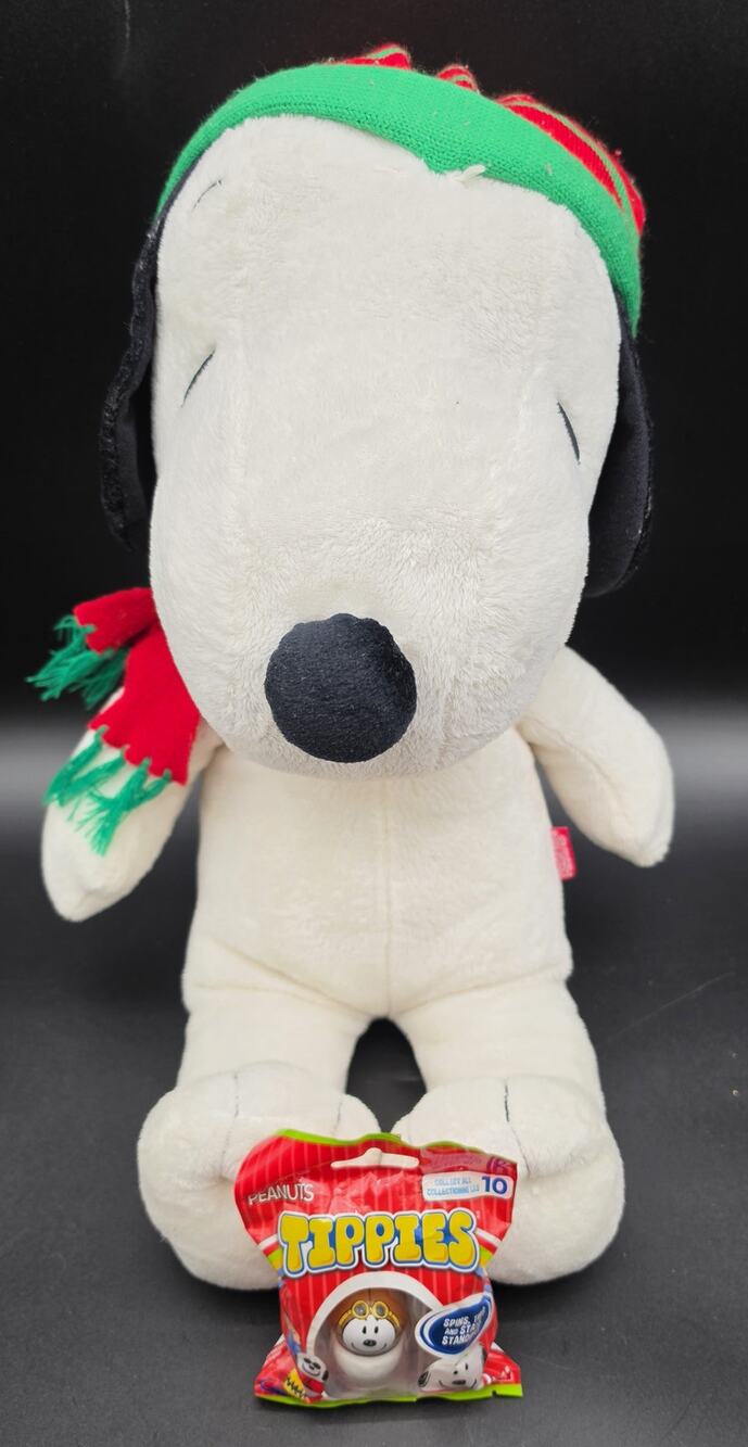 2015 Snoopy Christmas Plush + 2020 Bandai Tippies Snoopy – Clean & Adorable